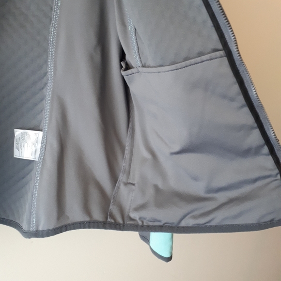 NIKE GOLF JACKET - Picture 8 of 8